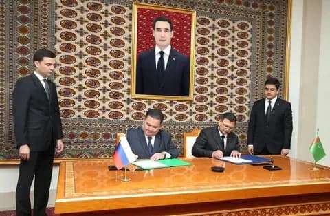 Türkmen döwlet uniwersiteti bilen Russiýanyň hem-de Türkiýäniň ÝOM-larynyň arasynda Ähtnamalara gol çekildi