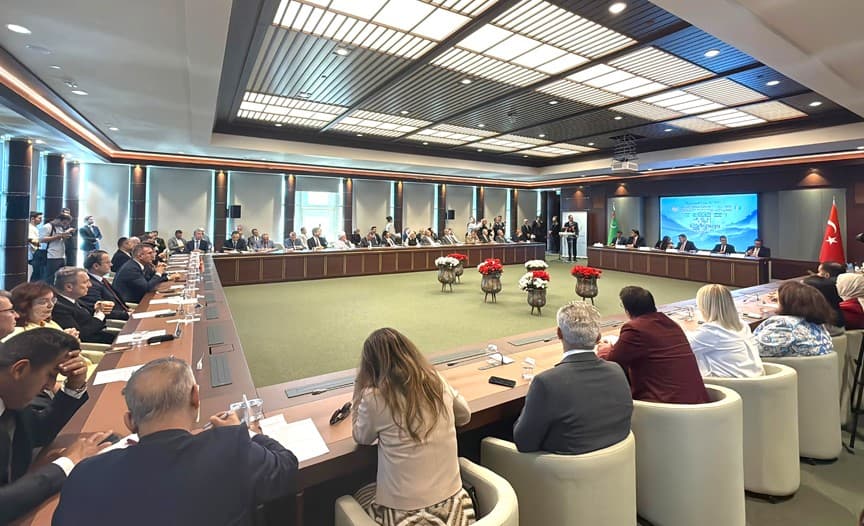 Ankarada Türkmenistanyň Garaşsyzlyk baýramyna bagyşlanan halkara maslahat geçirildi