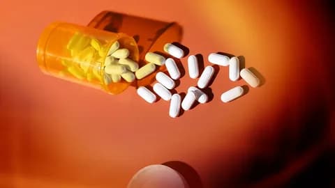 A Powerful Non-Addictive Painkiller Has Been Developed — fizkes/Shutterstock/FOTODOM