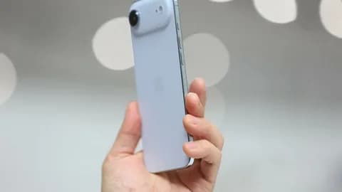 Apple представила самые тонкие и мощные iPhone в своей истории — Смартфоны iPhone 17 Pro и iPhone 17 Pro Max / © Apple