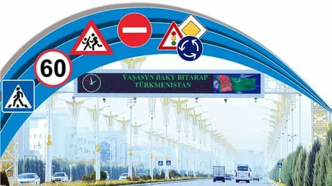 Turkmaniston Ichki Ishlar Vazirligi haydovchilarni harakat intensivligi oshgani sababli ogohlikka chaqirdi