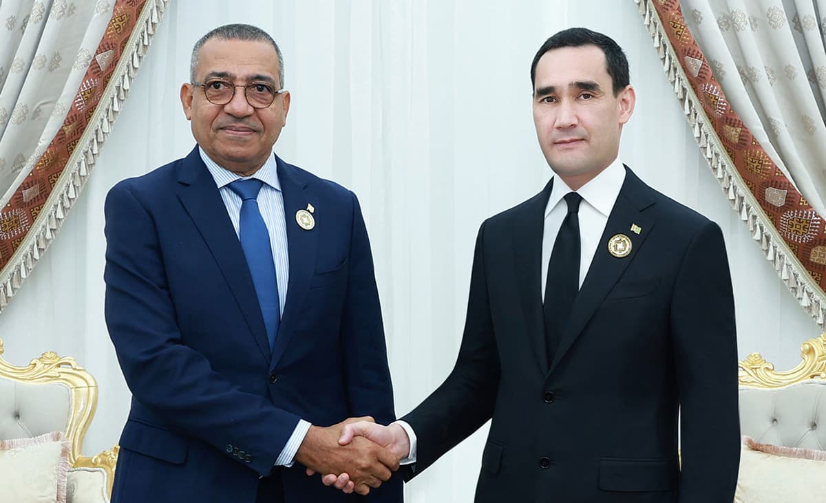 Президент Демократической Республики Сан-Томе и Принсипи прибыл в Туркменистан