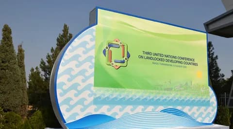 Awaza’da Denizlere Çıkışı Olmayan Ülkelerin Sürdürülebilir Kalkınmasında Dijital Teknolojilerin Rolü Tartışıldı