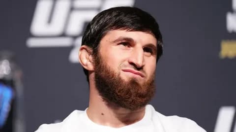 UFC-niň çempiony Ankalaýew Pereýradan asgyn geldi