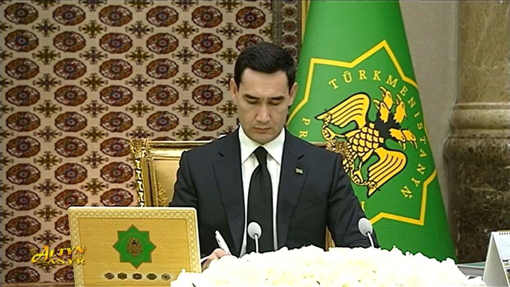 President of Turkmenistan Signs Decrees