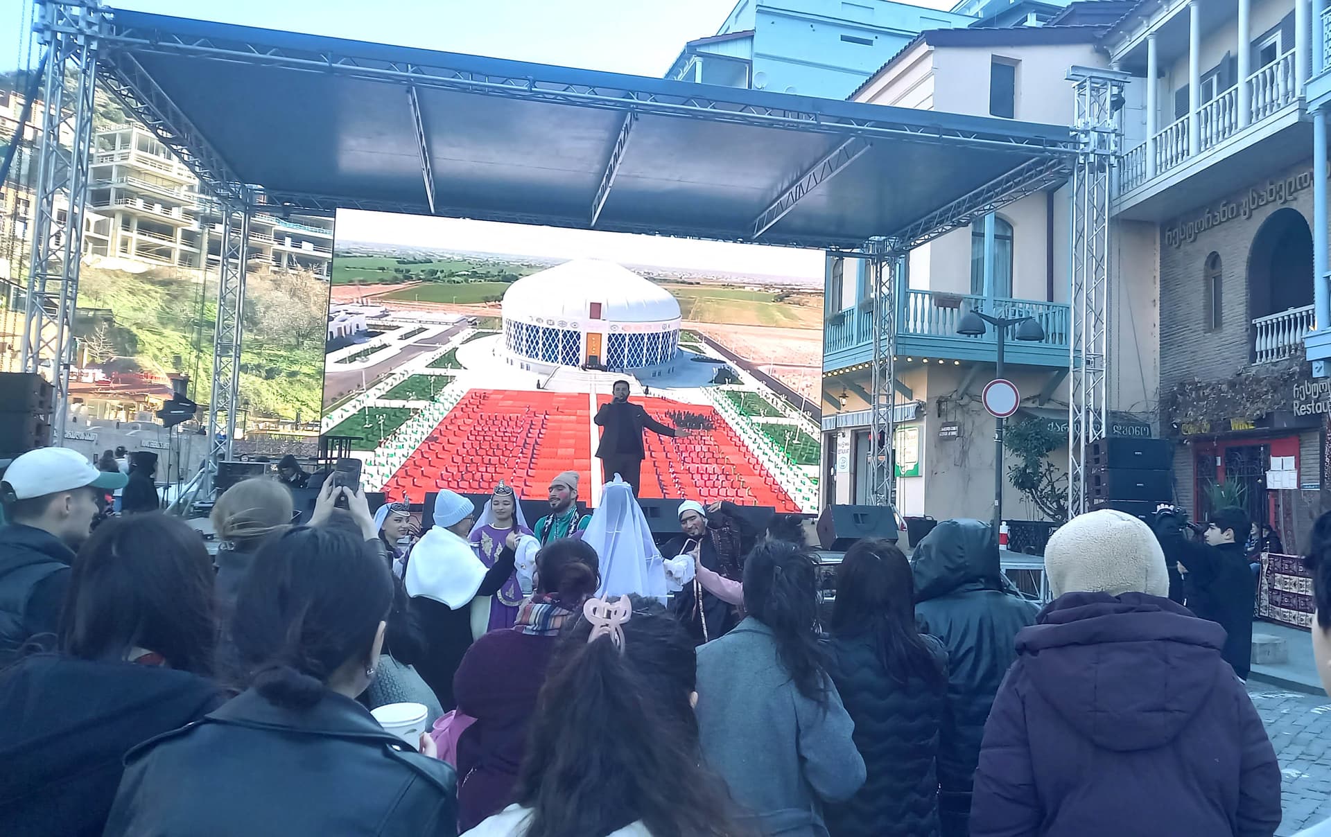 Tiflis'te Uluslararası Nevruz Günü Görünümü: Kültürlerin ve Geleneklerin Birliği