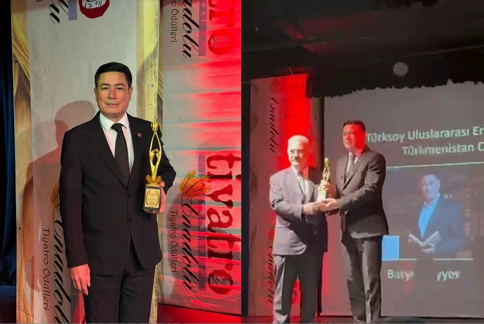 Batyr Charyýew awarded a prestigious prize for his contribution to Turkic world theater art