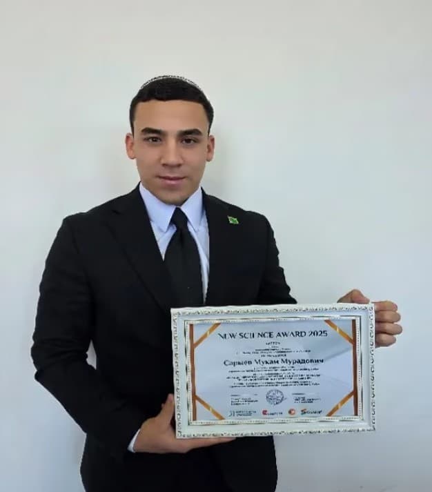 Türkmen talyby halkara ylmy bäsleşikde diploma mynasyp boldy