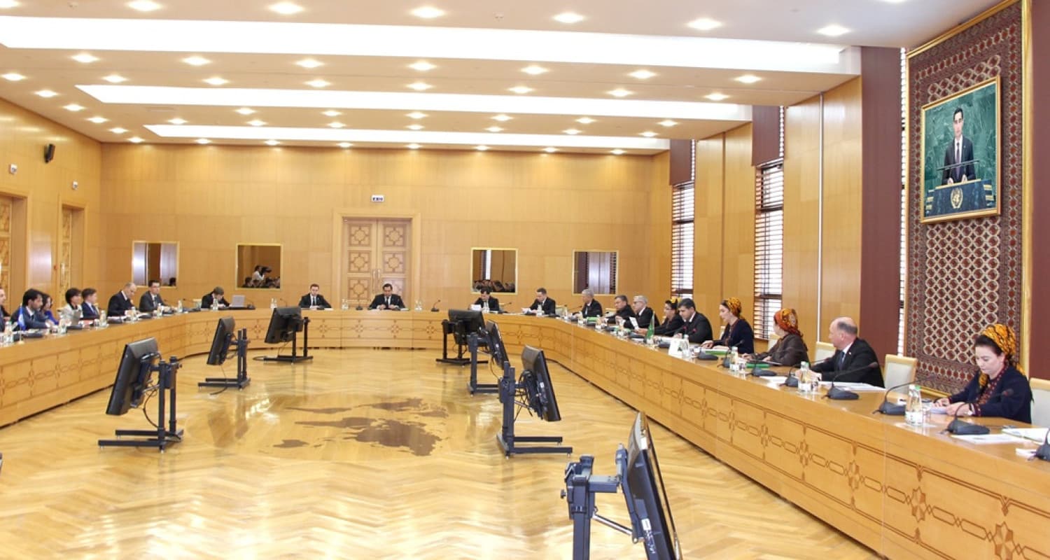 Türkmenistan Dışişleri Bakanlığında ILO Temsilcilerinin Katılımıyla Kurumlar Arası Yuvarlak Masa Toplantısı Yapıldı