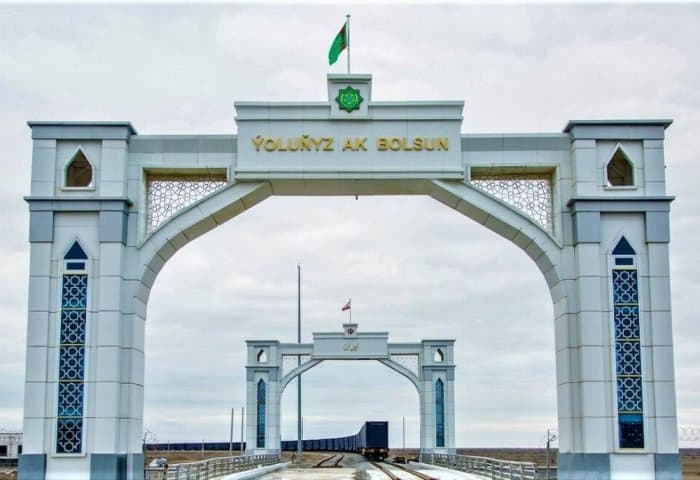 Тurkmenistan, Iran to Expand Cargo Transit via Sarakhs Border Crossing