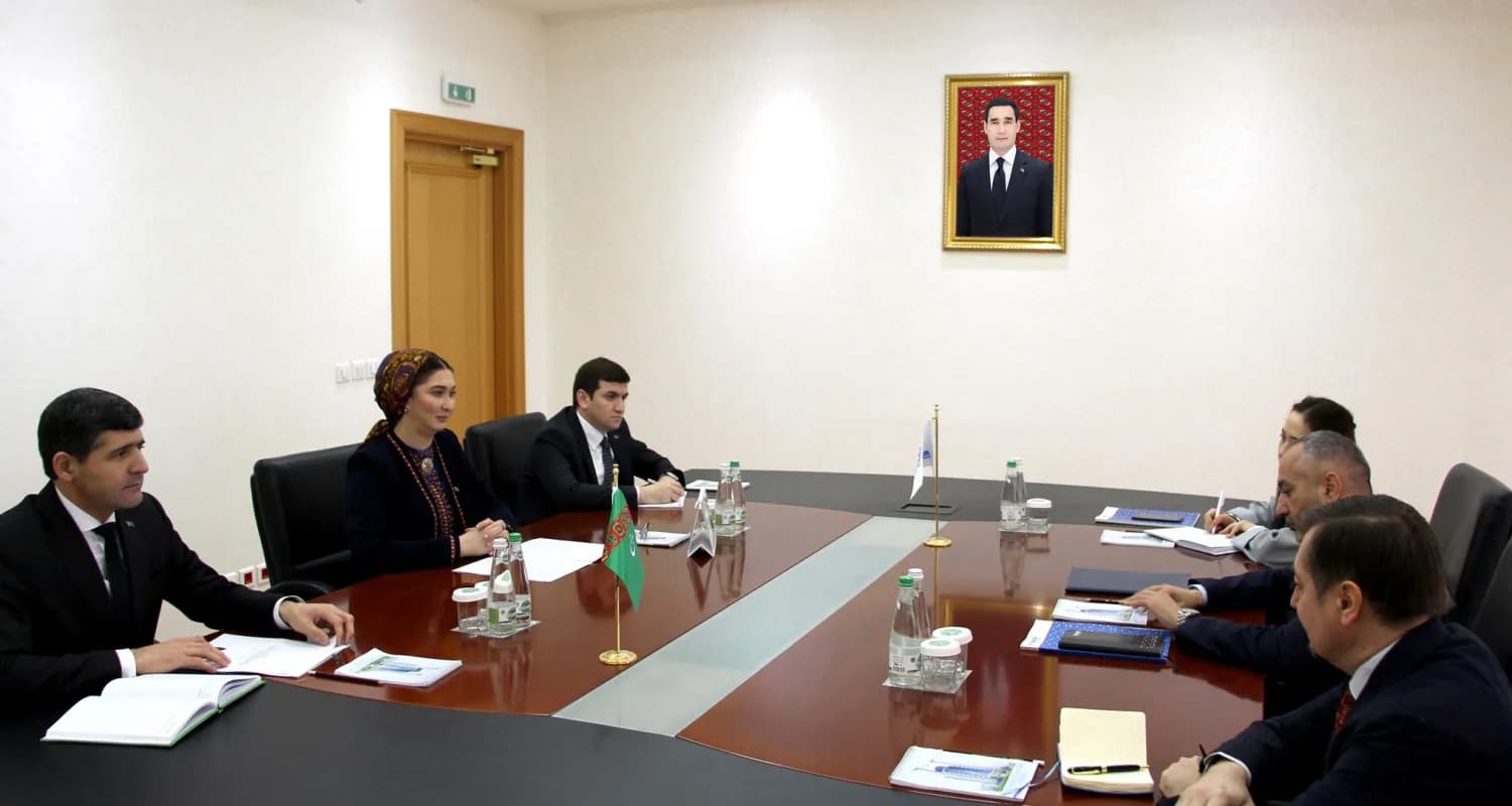 Meeting held with the Regional Representative of the United Nations High Commissioner for Refugees