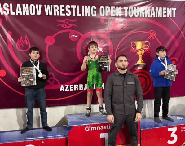 Turkman kurashchilari Bakuda xalqaro turnirda oltin medal yutdi