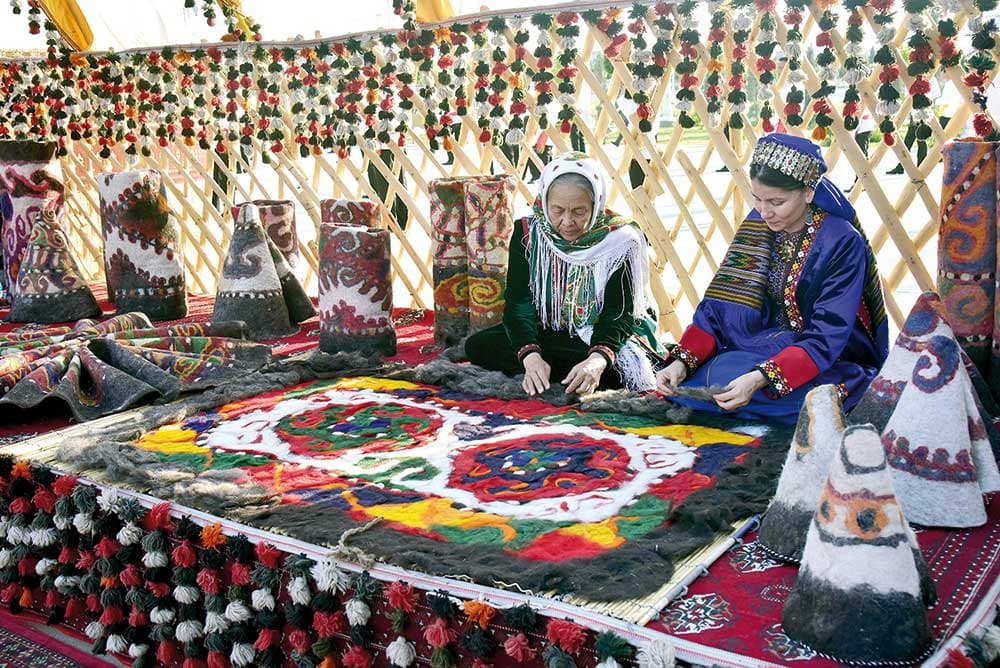 O‘chmas naqshlar bilan gilamchalar