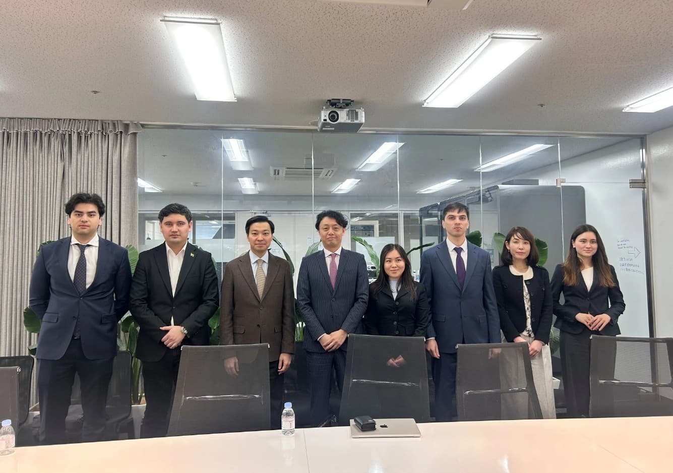 Turkmen Representatives Familiarized with Japan's Experience in Artificial Intelligence