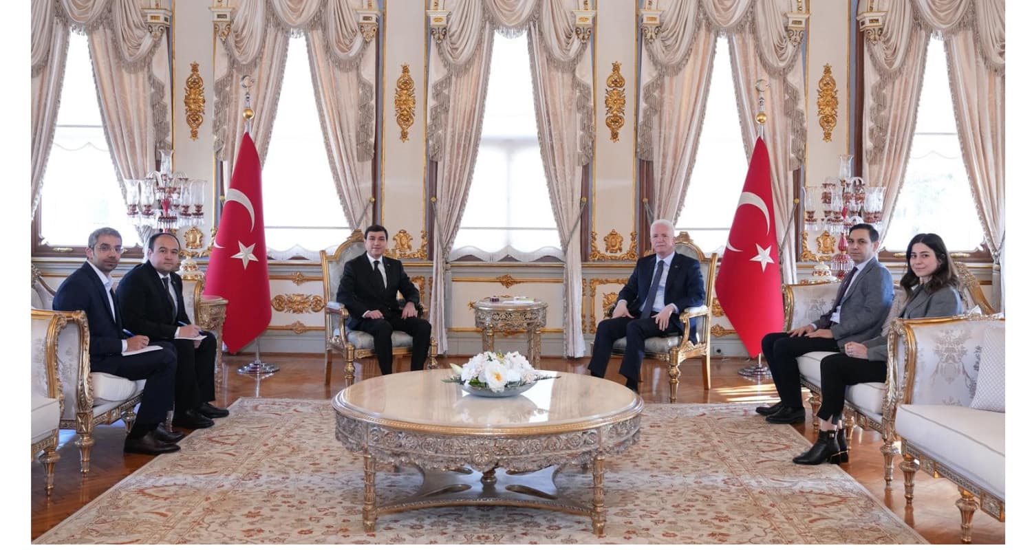 Turkmaniston Bosh konsulining Istanbul hokimi bilan uchrashuvi