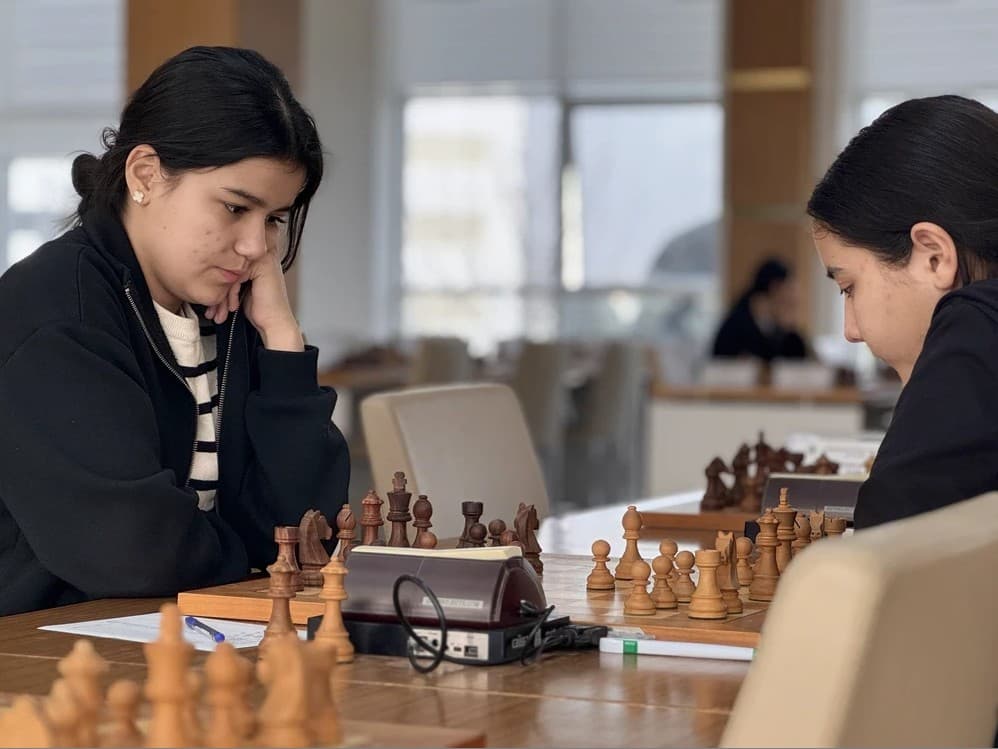 Leaders of the First Round of the High League Chess Championship Determined