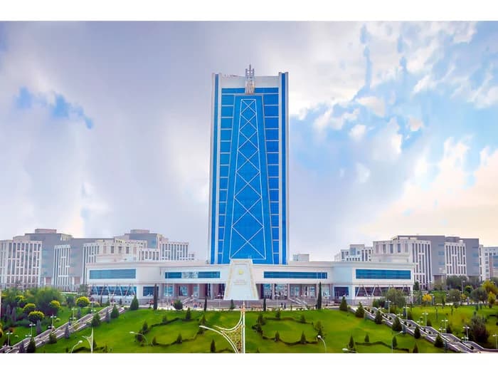 Informatika Boýunça IV Halkara Olimpiada Garaşylýar