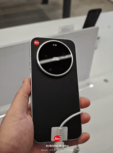 Xiaomi 17 Ultra Leica Edition Becomes Leica LeitzPhone: Sales Start February 28