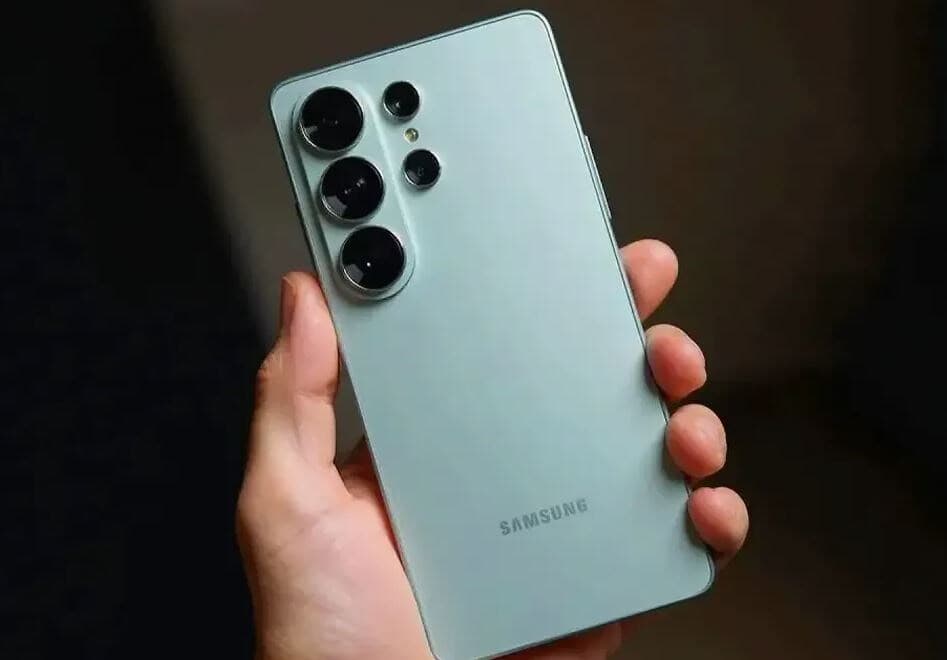 Samsung Galaxy S26 Ultra перейдет на фронтальные сенсоры Sony — Samsung Galaxy S26 Ultra