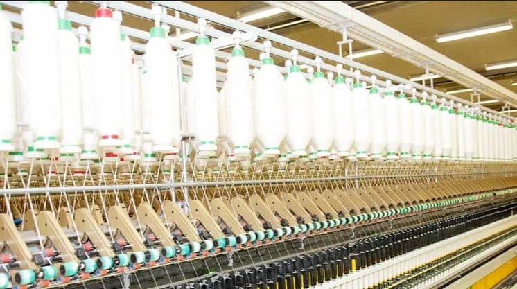 На хлопкопрядильной фабрике в Дашогузе за месяц произведено продукции почти на 2 миллиона манатов