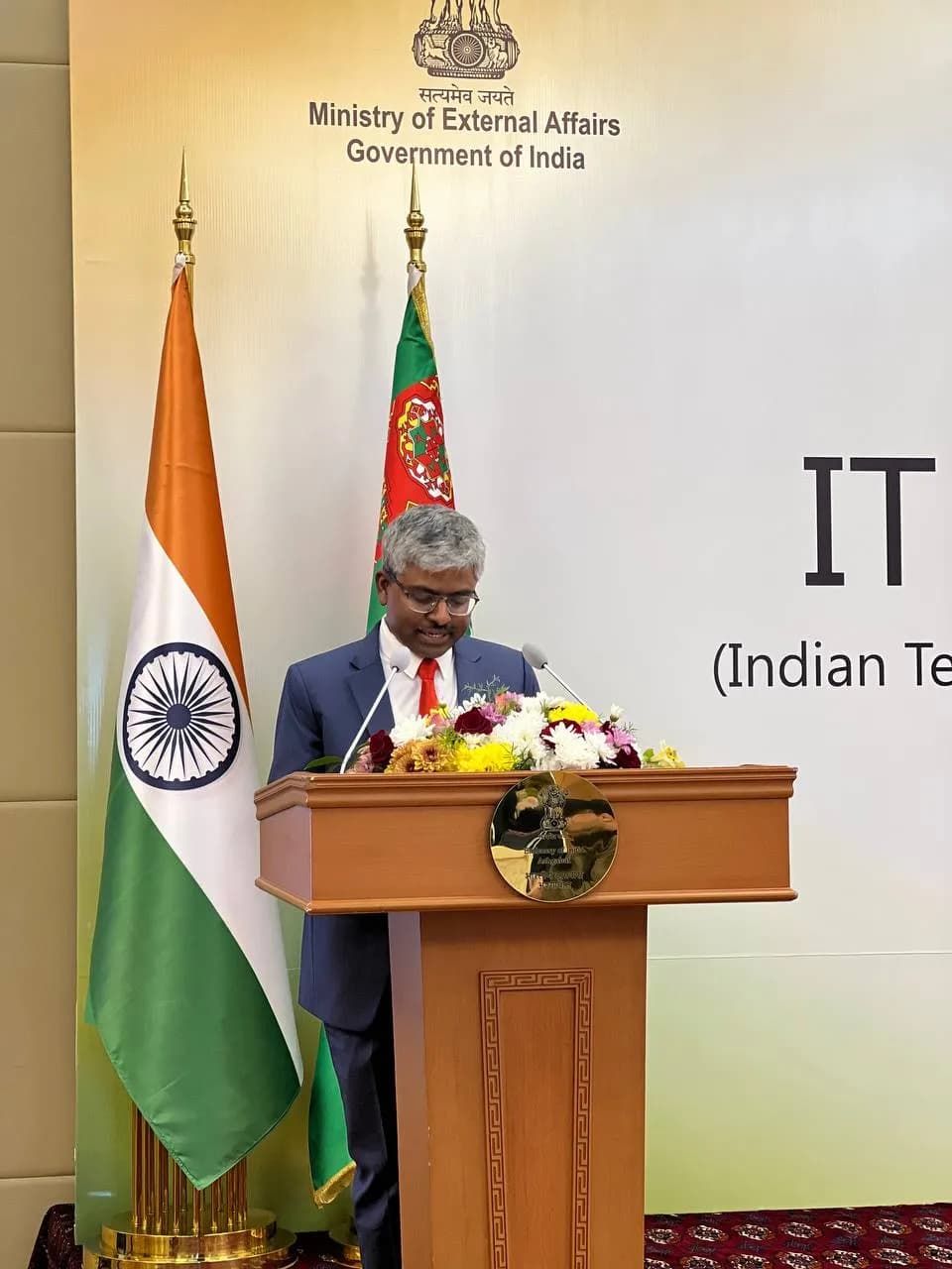 Hindiston elchisi turkman talabalarini Hindiston oliy o‘quv yurtlarida ta’lim olish imkoniyatlaridan foydalanishga chaqirdi