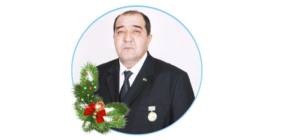 Награда за труд и проявление любви к Родине в Год международного мира и доверия — Гаппар Перманов, механизатор дайханского объединения «Азатлык» Даневского этрапа