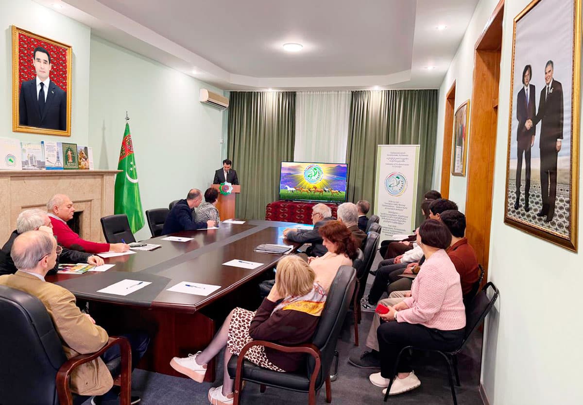 Matbuot anjumani: «Ashxobod – Tbilisi: gʻoyalar va yangi imkoniyatlar oʻrtasidagi jonli koʻprik»