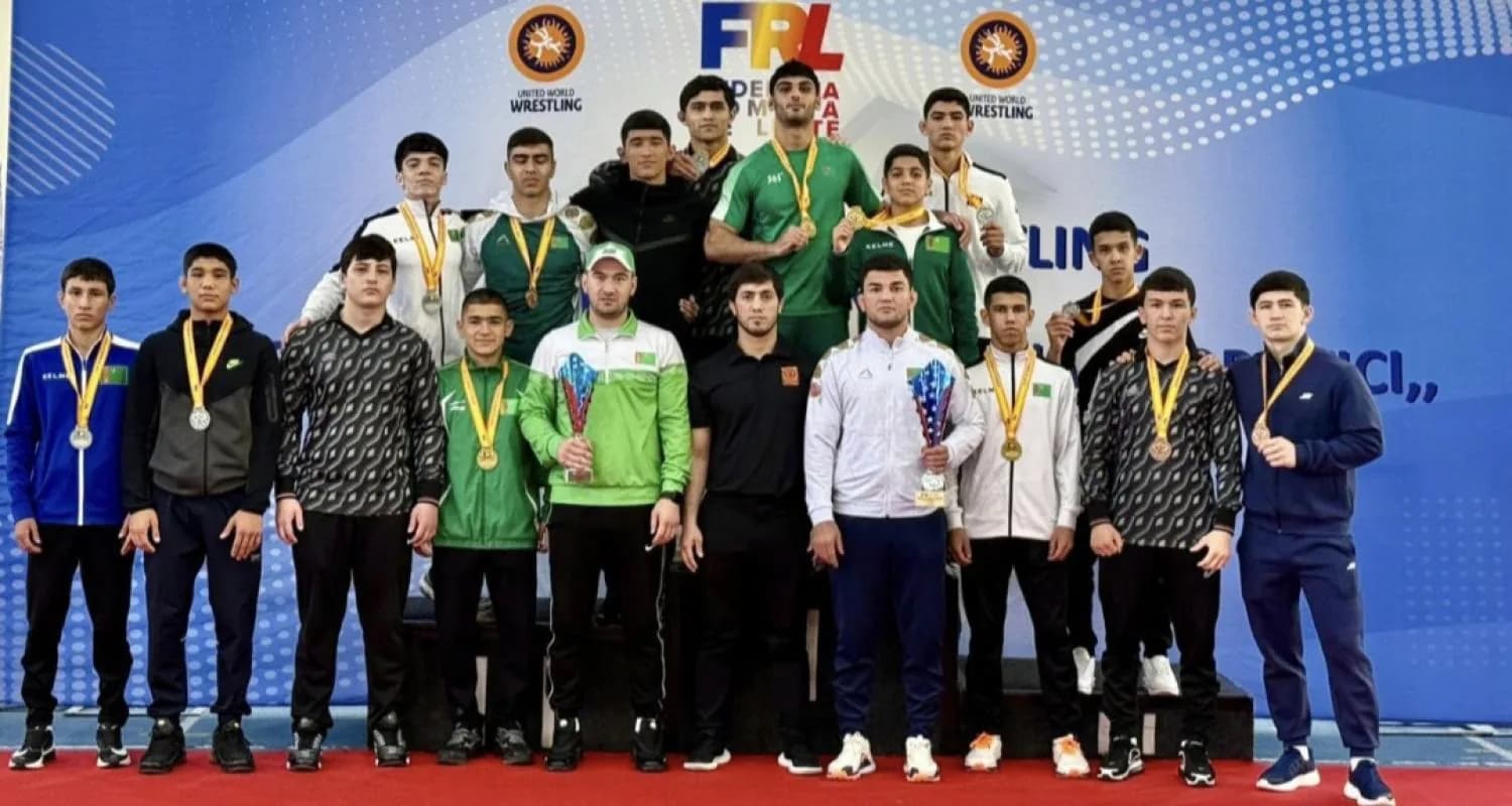 Turkmen Wrestlers Ranked First in Team Standings in Romania