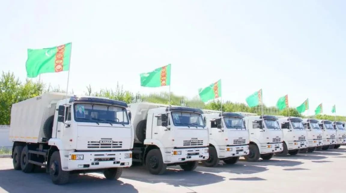 Barcha viloyat haydovchilari diqqatiga: Ashgabaddagi Avtotransport korxonasi ishga taklif etadi