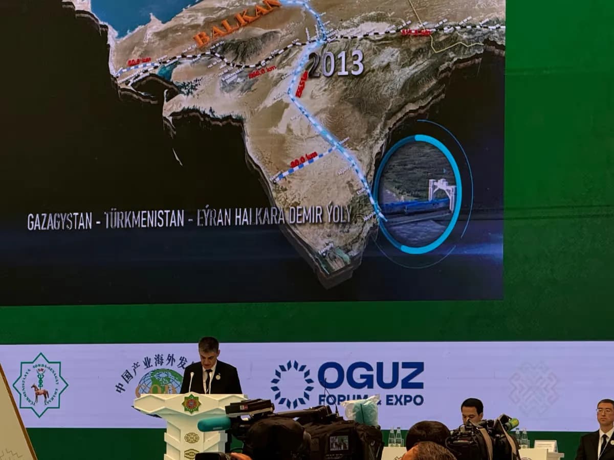 Türkmenistan Demiryolu Altyapısını Modernize Ediyor ve Çin ile İş Birliğini Genişletiyor