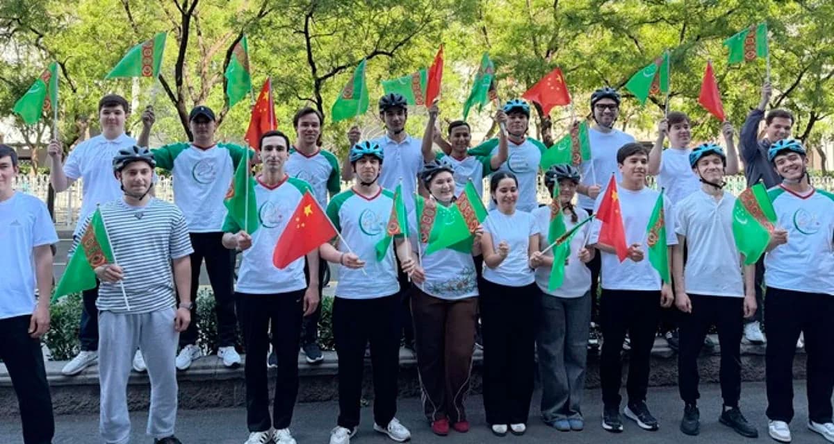 Enthusiasm of Friendship on the Streets of Beijing: Turkmen-Chinese Cycling Event Held