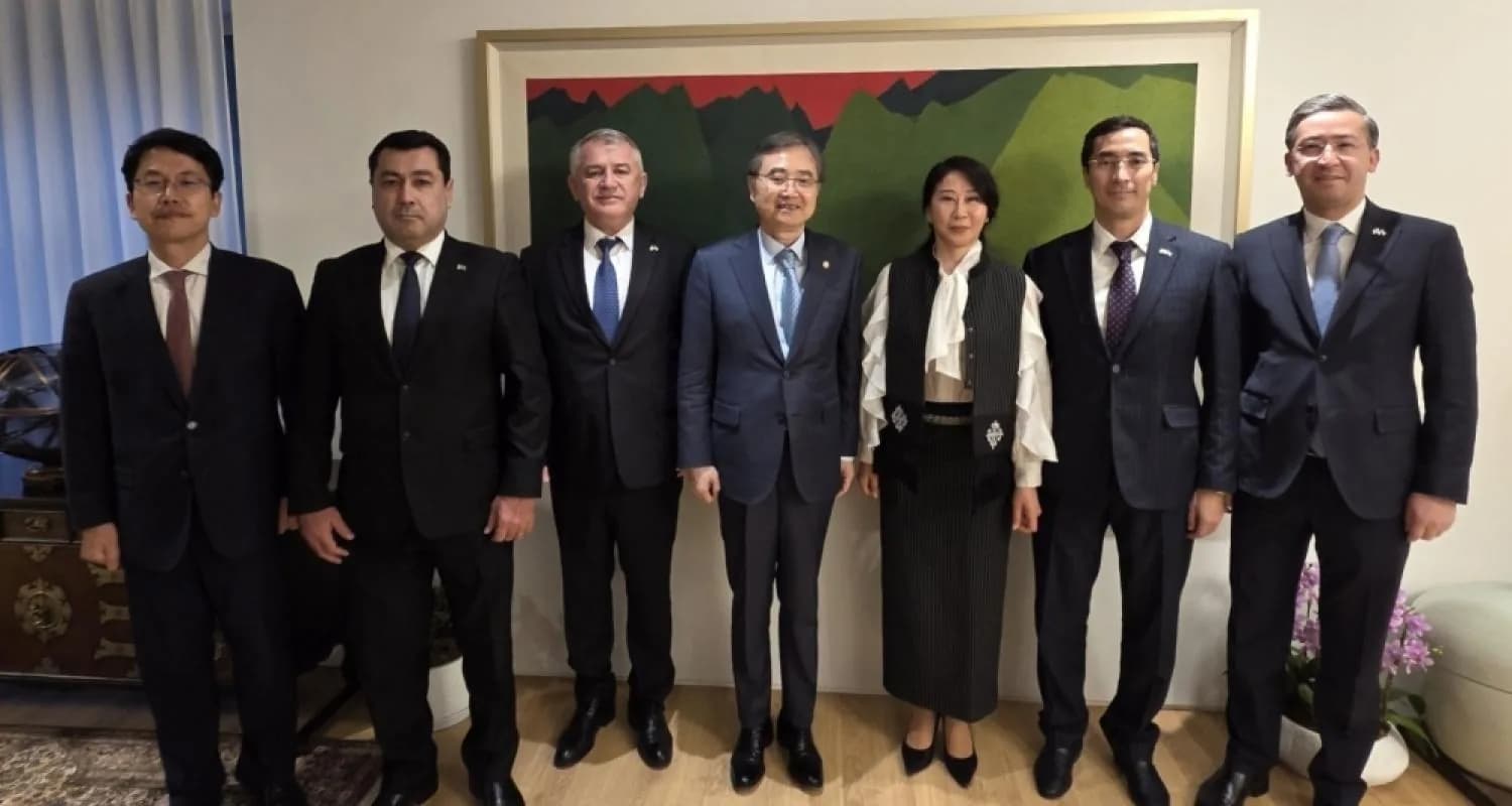 Seulda tarixiy sammitga tayyorgarlik: Markaziy Osiyo elchilari va Koreya TIV rahbari uchrashdi