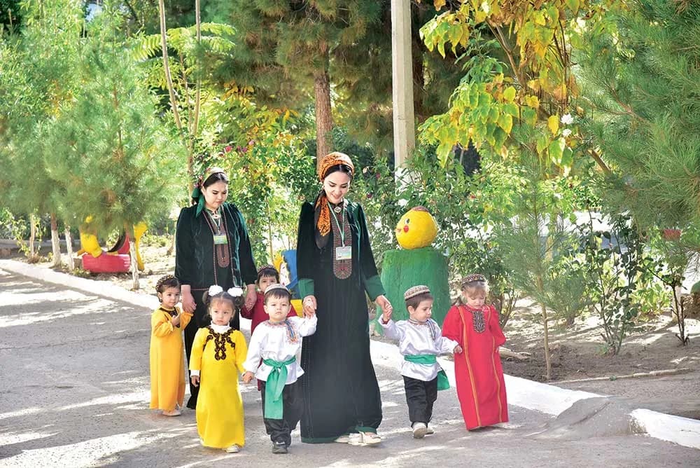 Farzand aziz, odobi undan ham aziz: Kelajagimizning baxtiyor avlodlari