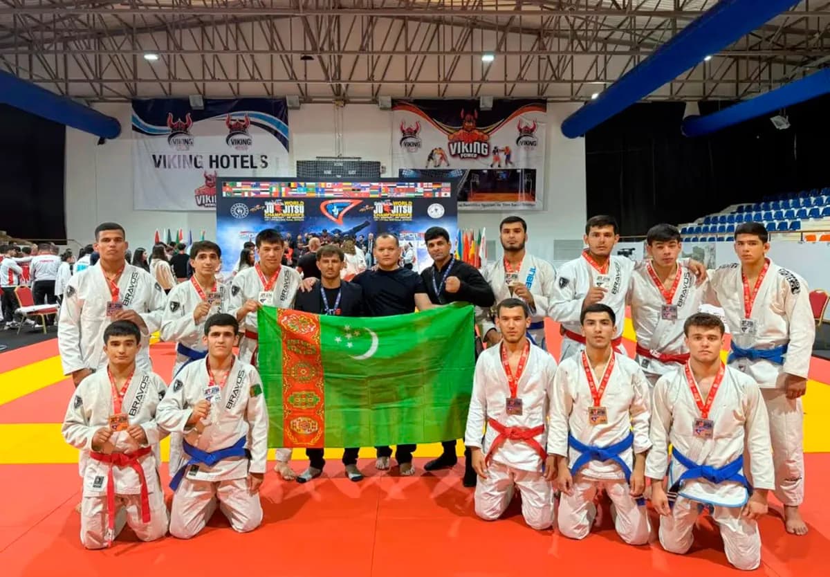 Сборная Туркменистана по джиу-джитсу стала победителем чемпионата мира