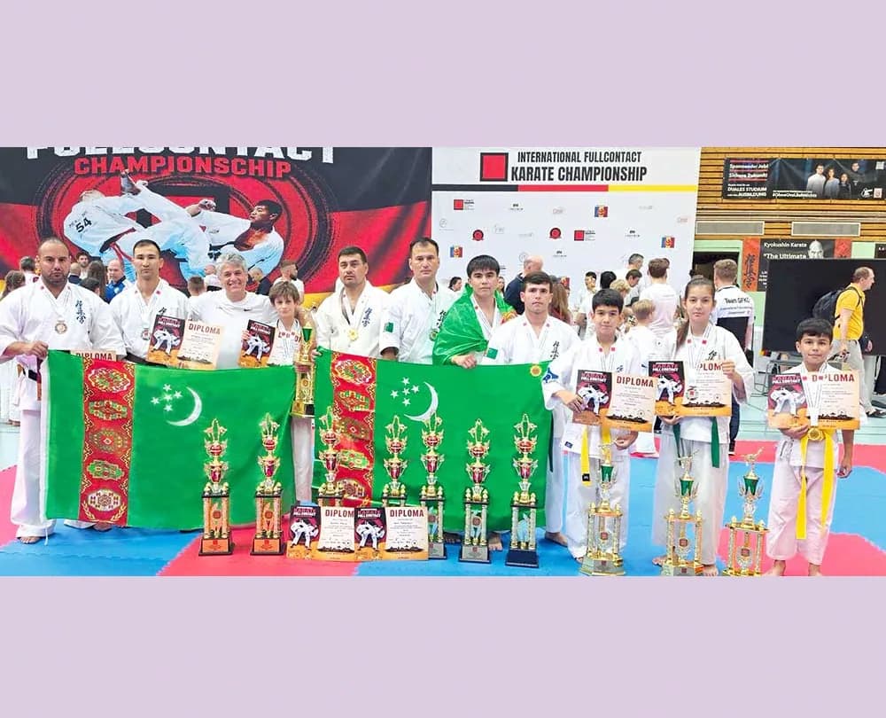 Historical Success in Germany: Turkmen Karatekas Won 9 Medals at the International Championship