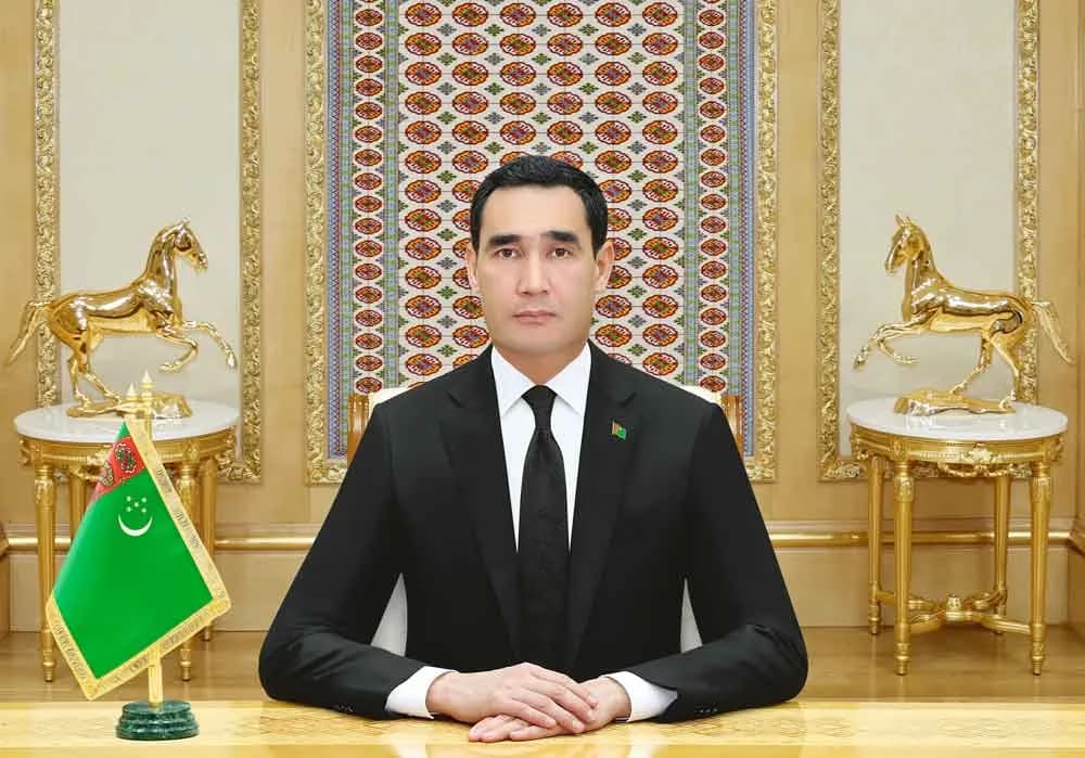 Президент Сердар Бердымухамедов поздравил народ Туркменистана и счастливых детей с Международным праздником