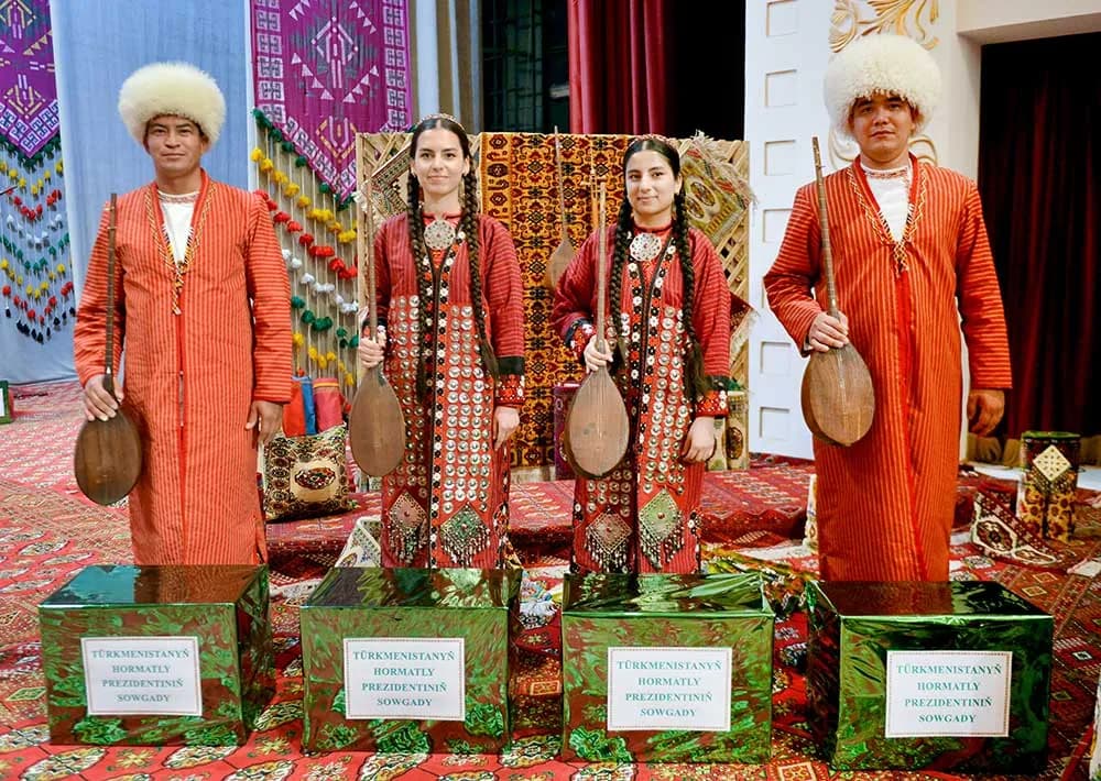 «Çalsana, bagşy!»: Lebapda ýaş zehinleriň şirin owazlary ýaňlandy