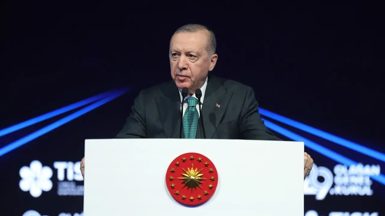 Turkiya sun’iy intellekt texnologiyalariga 10 milliard dollar sarmoya kiritishni rejalashtirmoqda
