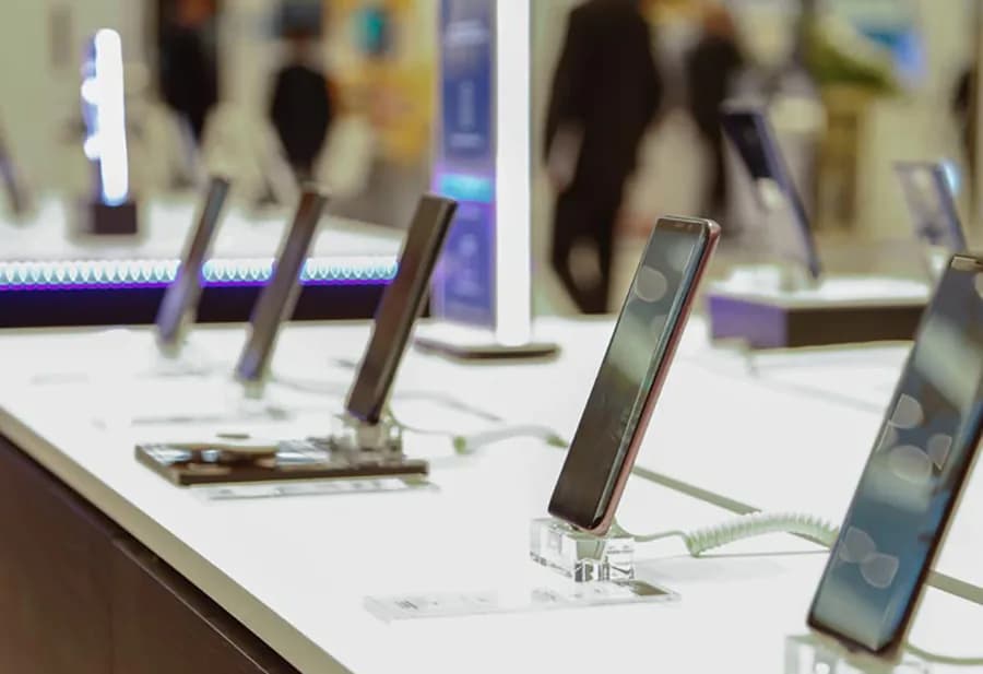 2026-njy ýylda Türkmenistanda ýaşulular üçin iň gowy smartfonlar