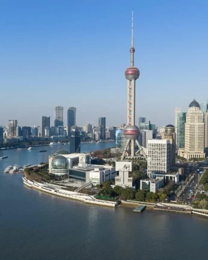 English: Shanghai: A City at the Center of China’s Innovative Development and Economic Might