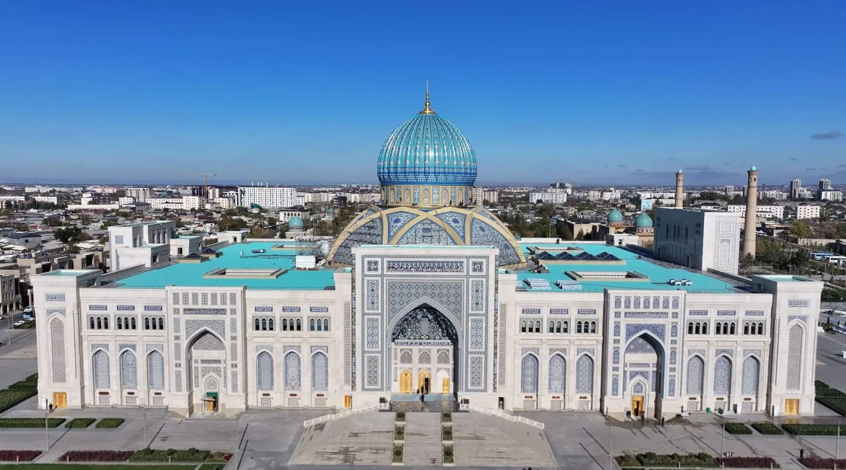International media forum begins its work in Tashkent