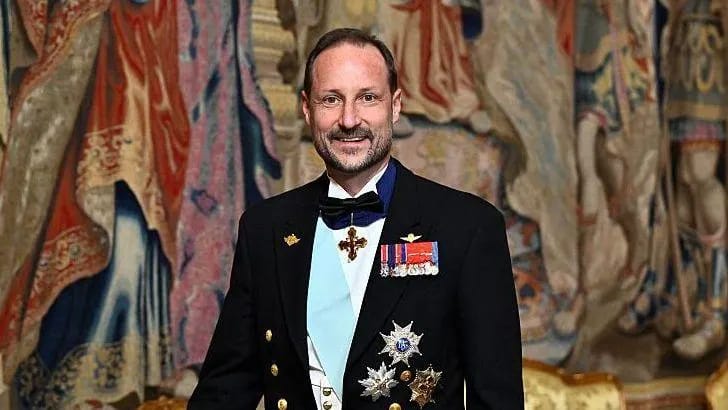 New King of Norway Haakon VIII ascends the throne