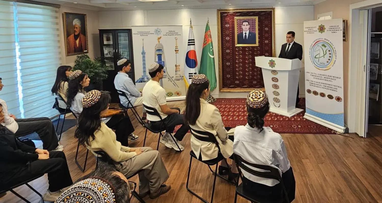 Seul'de Türkmen Öğrencilerle Buluşma Gerçekleştirildi