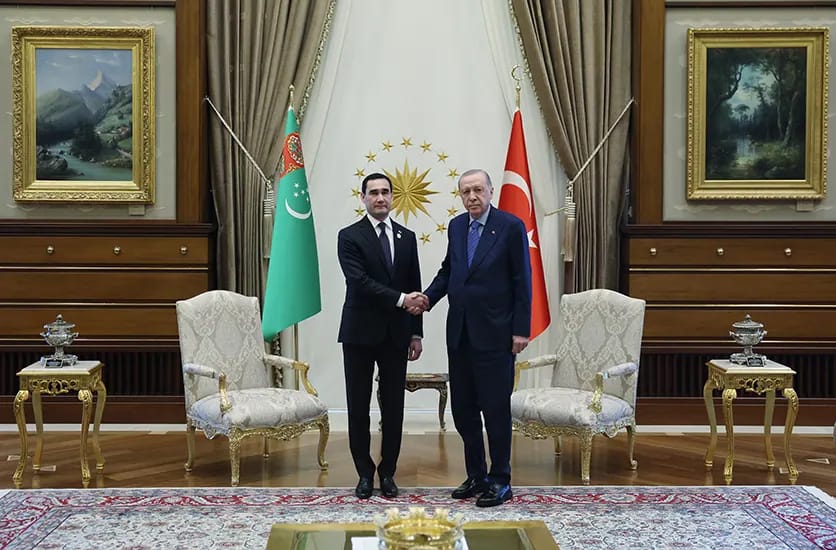 Turkmaniston Prezidenti Turkiya Prezidenti bilan uchrashdi