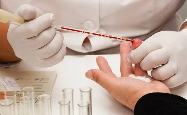 Учёные выяснили, какие анализы крови необходимо сдавать натощак