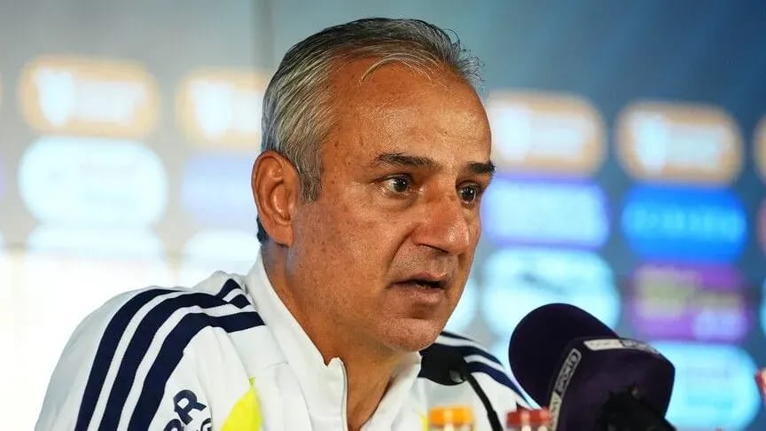 Fenerbahçe Ends Cooperation with Head Coach İsmail Kartal