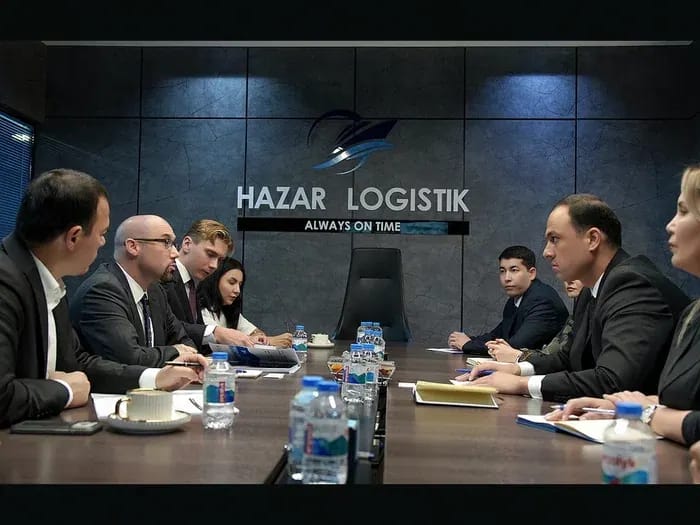 “Hazar Logistik” Discusses Transport Cooperation with U.S. Representatives