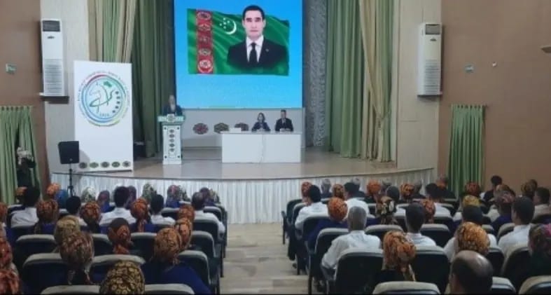 An outreach and awareness conference dedicated to the significance of the Halk Maslakhaty of Turkmenistan was held in Kerki etrap