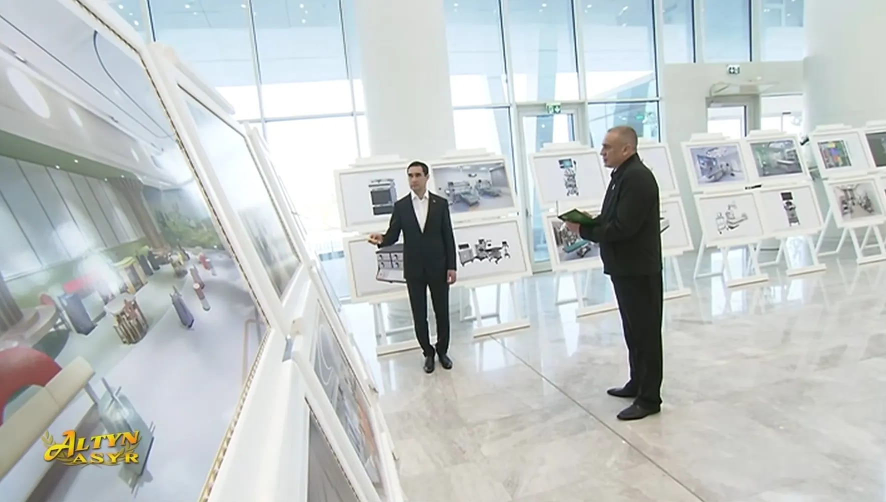 President Serdar Berdimuhamedov gets acquainted with the construction of the International Pediatrics Center