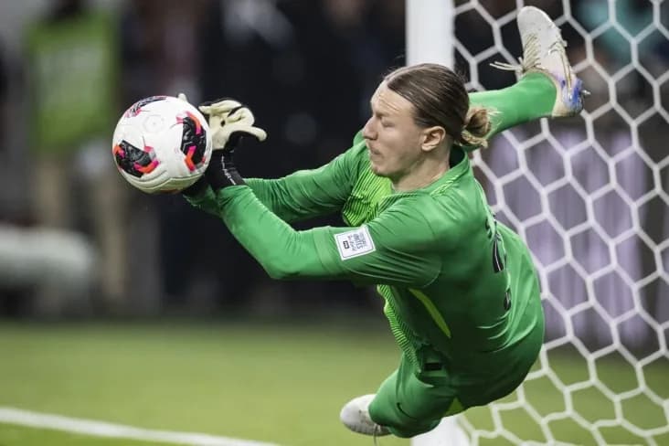 Acı Bir "Gol Yememe" Başarısı: PSG'nin Liverpool Galibiyetinde Safonov Neden En Düşük Puanı Aldı?